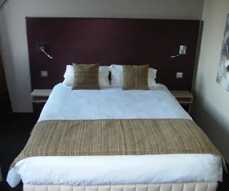 Cit'hotel Saint-pierre Hotell Viré