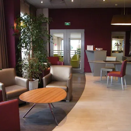 Cit'hotel Saint-pierre 3* Viré