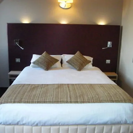 Cit'hotel Saint-pierre Hotel Viré