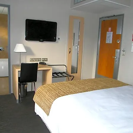 Cit'hotel Saint-pierre Hotell Viré