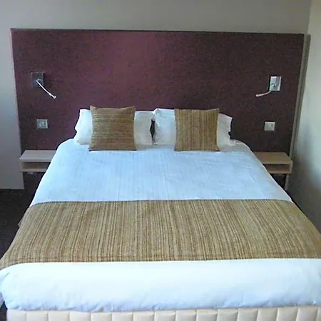 Cit'hotel Saint-pierre 3* Viré