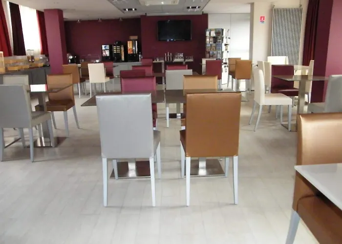 Cit'hotel Saint-pierre Hotell