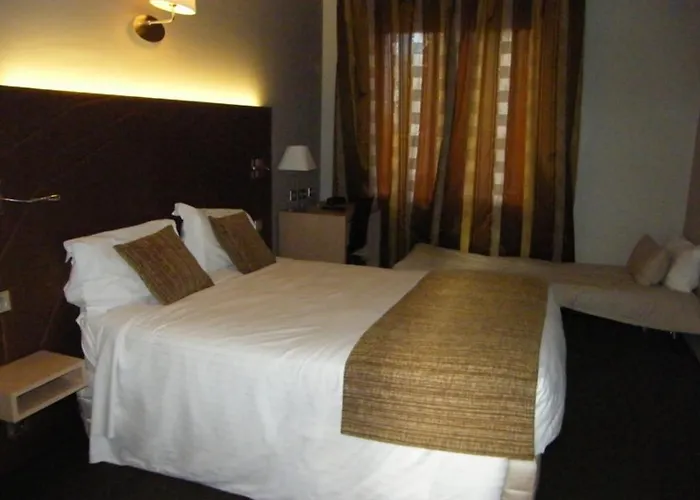 Cit'hotel Saint-pierre 3* Viré